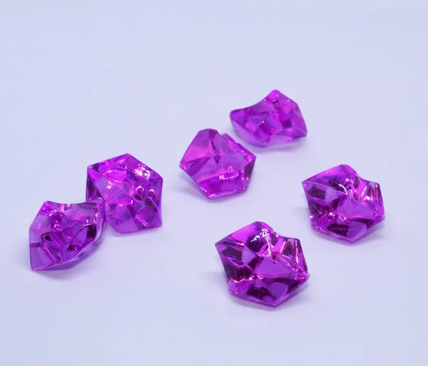 Elmas buz mavisi kristal izole