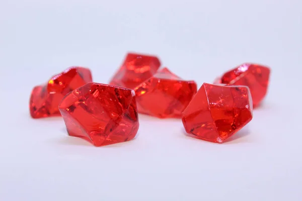 Elmas buz mavisi kristal izole