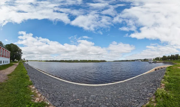 Panorama Aterro Cidade Uglich Frente Kremlin — Fotografia de Stock