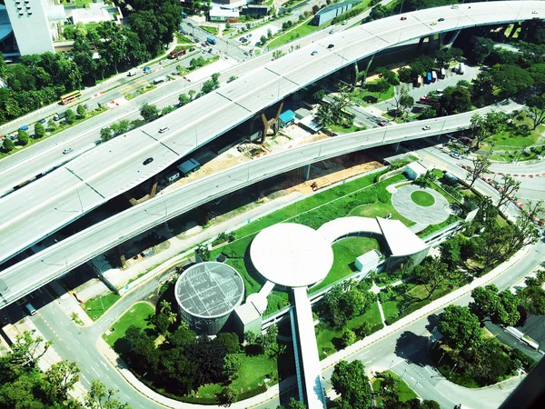 Yoğun sokakları, Flyover ve Singapur manzara havadan görünümü