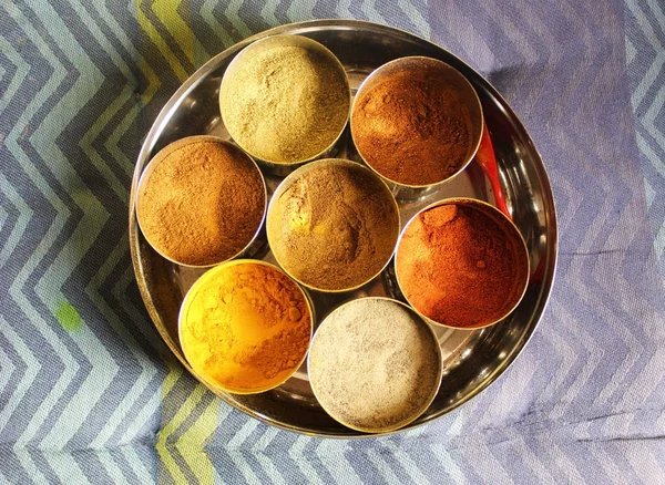 Colorful and healthy spices including turmeric, red chilli, coriander, cumin, black pepper, garam masala and ginger powder in the steel container — Stock Photo, Image