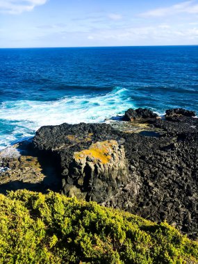 Melbourne, Avustralya'daki Phillip Adaları'nda plaj ve mavi deniz manzarası