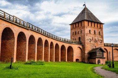 Kuleleri Veliky Novgorod ile Kremlin duvar