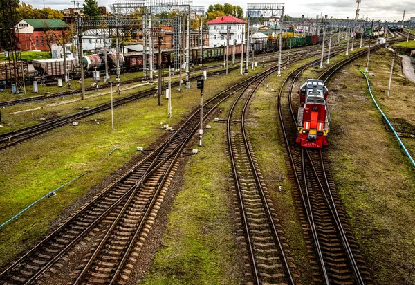 Locomotive sur le chemin de fer — Photo