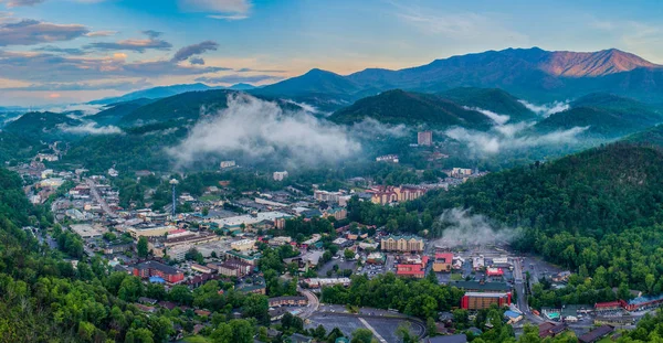 Gatlinburg, Tennessee, ABD şehir silüeti havadan — Stok fotoğraf