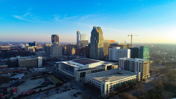 Raleigh, north carolina, usa drone skyline antenne — Stockfoto