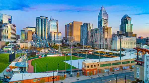 Centro de Charlotte North Carolina Skyline Aerial — Foto de Stock