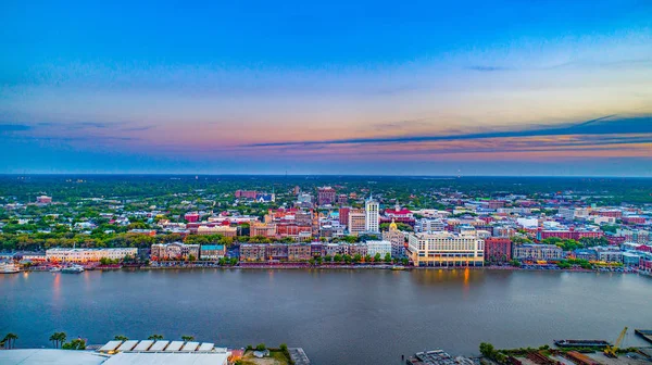 Savannah Georgia Aerial bij zonsondergang — Stockfoto