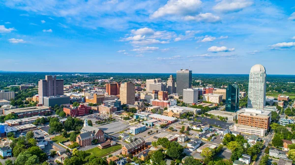 Downtown Winston-Salem Carolina do Norte NC Skyline Aerial — Fotografia de Stock