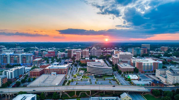 Greenville South Carolina Skyline Aerial Zachód Słońca — Zdjęcie stockowe