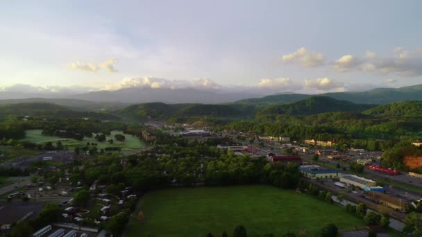 Pigeon Forge Sehville Tennessey Drone Aerial — стоковое видео