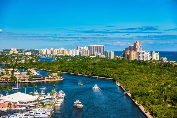 Sunrise Bay w mieście Fort Lauderdale, Floryda, Stany Zjednoczone — Zdjęcie stockowe