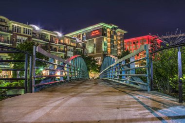 Downtown Greenville Güney Carol Riverplace Reedy Nehri Köprüsü