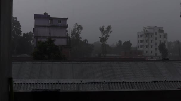 Rain Outdoor Shoot Camera Raindrops Fall Tin Roof Urban Flat — Stock Video