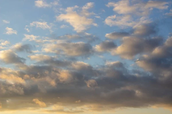 Ardiente Cielo Naranja Atardecer Hermoso Cielo Con Nubes — Foto de Stock