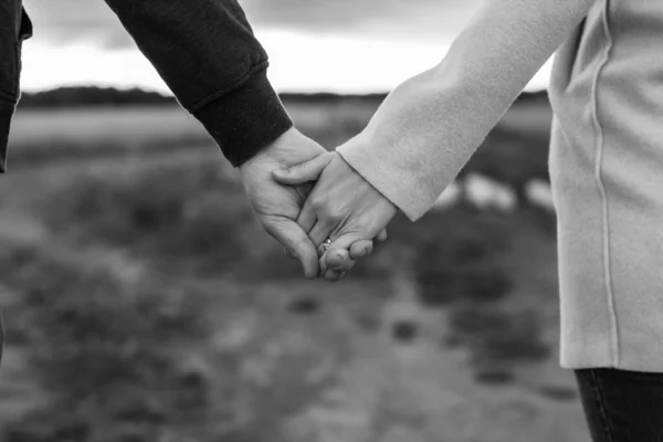 Loving Young Couple Holding Hands Hands Girl Guy Close Date — Stock Photo, Image