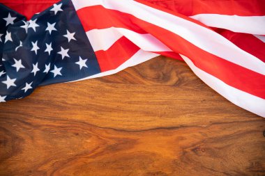 Arkaplan ve Dekorasyon İçin Tahta Yüzeyde Amerikan Bayrağı