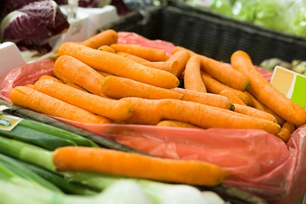 Свіжа Морква Супермаркеті Концепція Здорової Їжі Біо Вегетаріанська Дієта — стокове фото