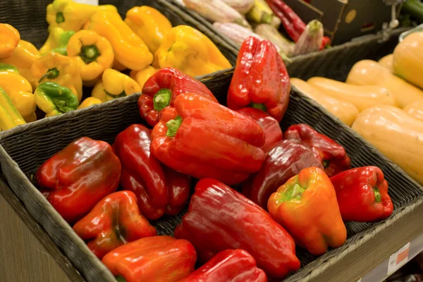 Свіжий Перець Супермаркеті Концепція Здорової Їжі Біо Вегетаріанська Дієта — стокове фото