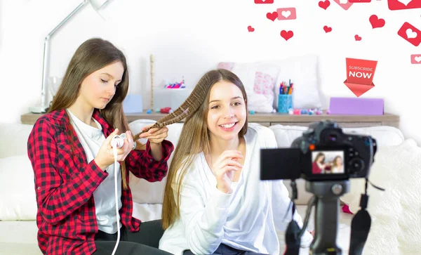 Two Teen Girls Blogger Presents Beauty Products Combs Curling Hair — Stock Photo, Image