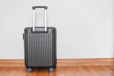 Seyahat ve bir hava planı yatılı zaman çanta