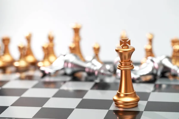 Idea de negocio de ajedrez para competencia, éxito y concepto de liderazgo —  Fotos de Stock