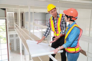 portre mühendisi insanlar görünümlü ve constructi de iş kontrol