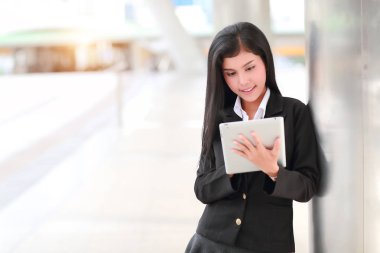 Asya işkadını tablet kullanma 