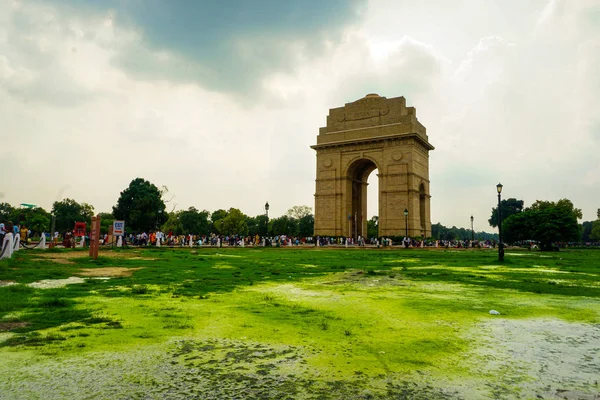 Индия - Дели - Ворота Индии - 9 сентября 2019 года, ворота Индии военный мемориал, построенный на восточном конце Рахпат-роуд Нью-Дели — стоковое фото