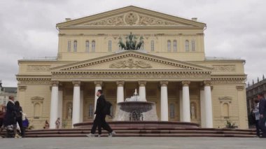 Moskova / Rusya - 11 Eylül 2020: Bolşoy Tiyatrosu Binası.