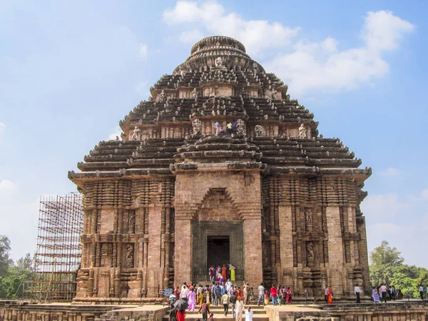 Kamenná řezba v chrámu Konark Sun, Puri. — Stock fotografie