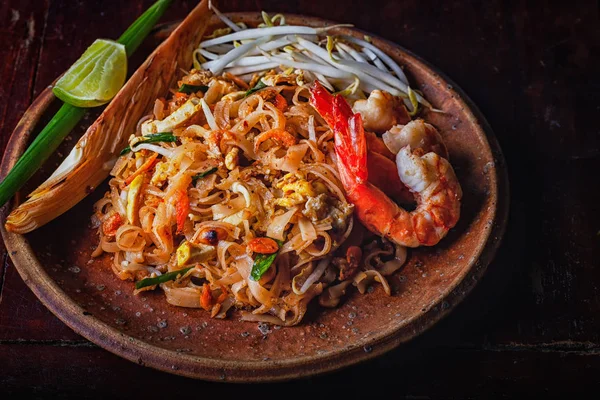 Thai Fried Loodles Pad Thai Shrimp Vegetables — стоковое фото