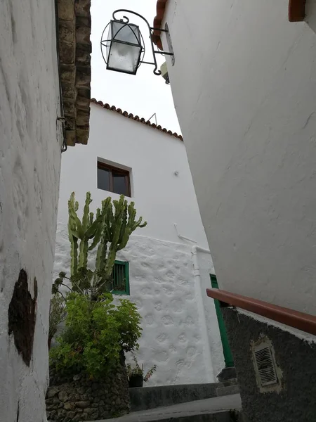 A beautiful corner of the village of Artenara — Stock Photo, Image