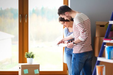 Çift renk örneği yeni ev için boya renk seçimi .