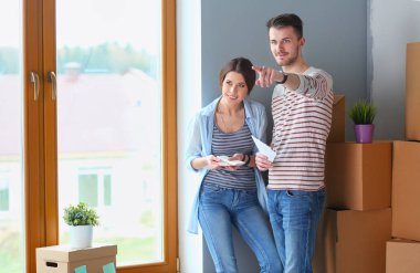 Çift renk örneği yeni ev için boya renk seçimi .