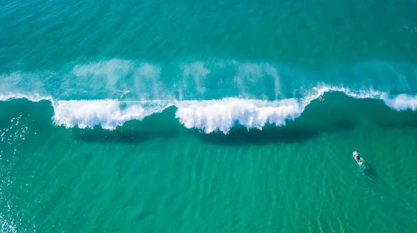 Surfistas Belo Dia Enyouing Ondas Austrália Fotografado Cima Usando Drone — Fotografia de Stock