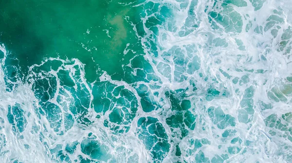 Padrões Ondas Quebradas Verde Azul Colorido Oceano Fotografado Cima Usando Fotografia De Stock