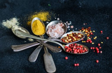 Baharatlı pişirme konsepti