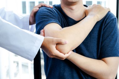 Fizik tedavi, hastalar için omuz ve dirsek terapisi yapmaktır..