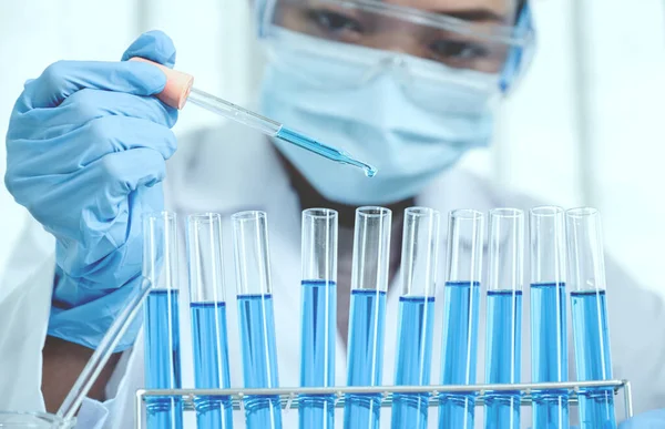 Scientists Hold Pipette Drop Blue Chemical Liquid Research Analysis Laboratory — Stock Photo, Image
