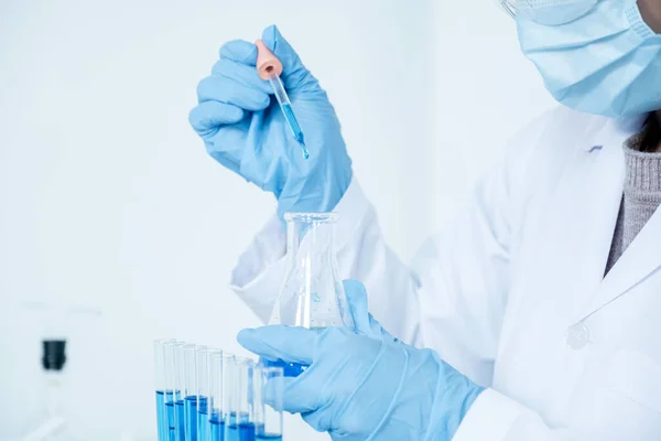 Scientists Hand Hold Pipette Drop Blue Chemical Liquid Research Analysis — Stock Photo, Image