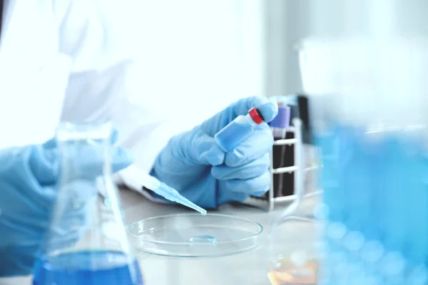 Scientists Hold Bacterial Virus Vaccine Vial Bottle Contains Blue Chemical — Stock Photo, Image