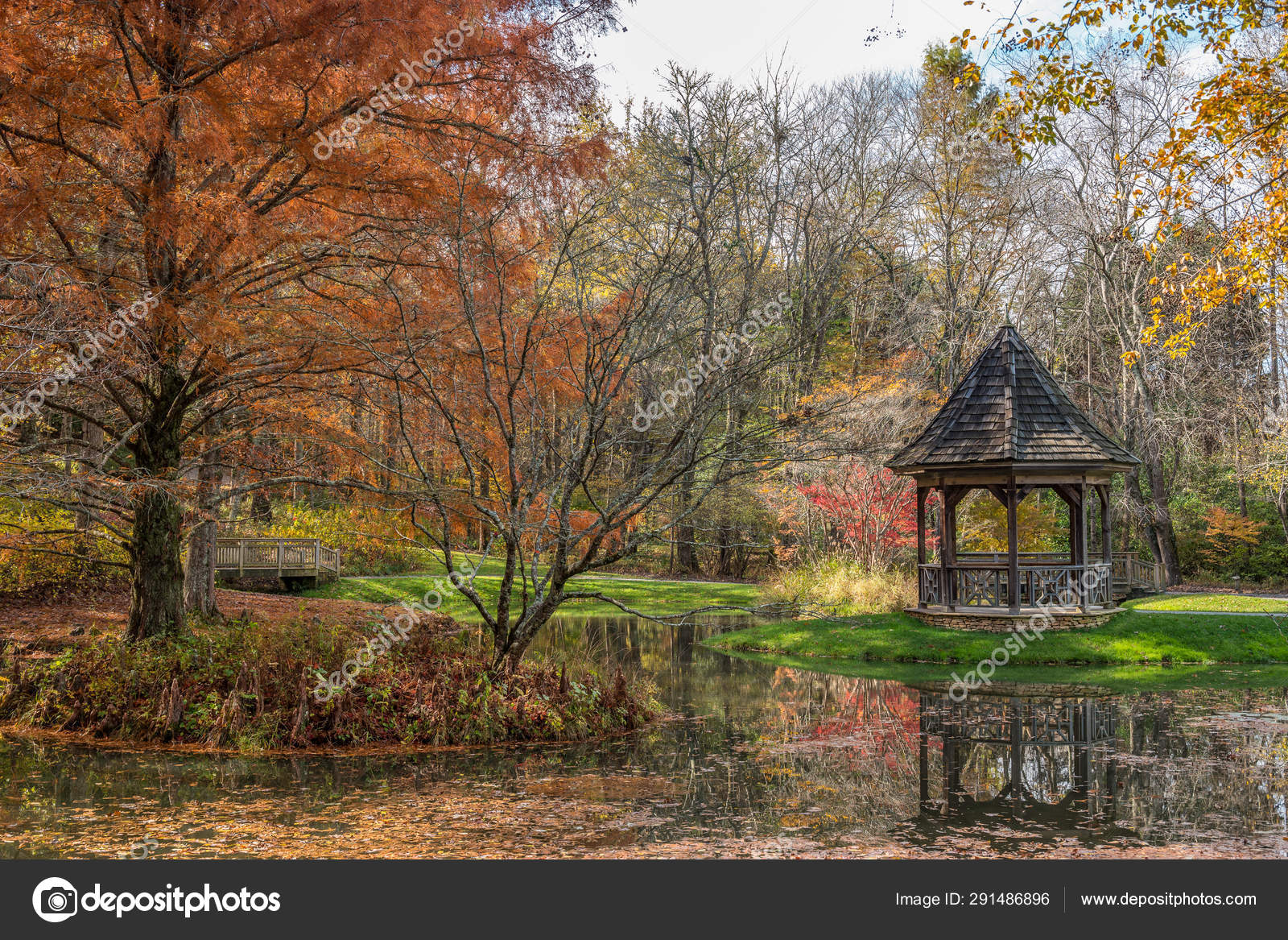 Gibbs Gardens Ball Ground Georgia Usa 11 16 2018 In Autumn