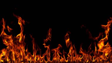 alevler siyah arkaplanda.