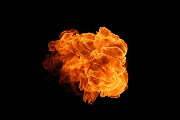 Llamas de fuego sobre fondo negro. — Foto de Stock