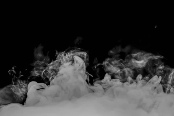 Fumo su sfondo nero. — Foto Stock