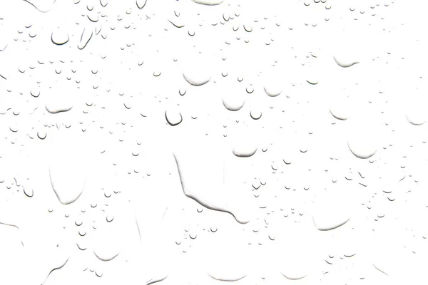 Beyaz arka planda su damlası kavramı