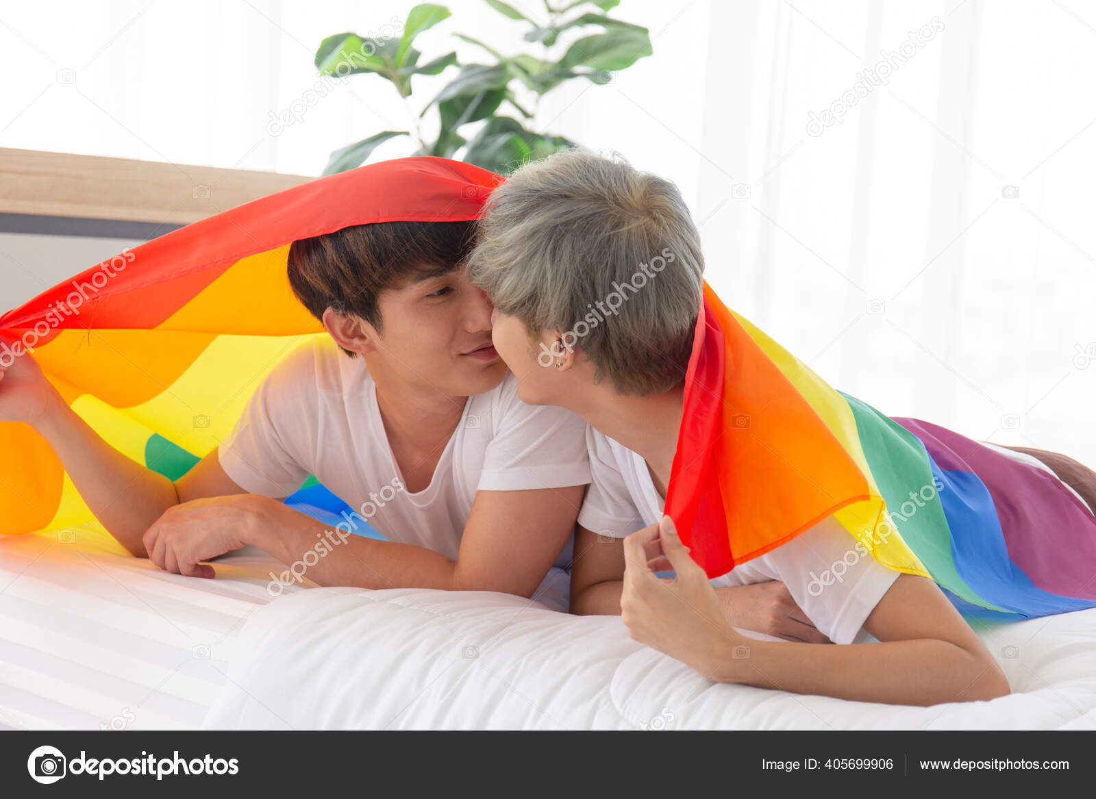 Мальчики Геи Геи Пары Молодые Мальчики Азиатские Мужчины Лгбт — Стоковое фото © prasongtakham #405699906