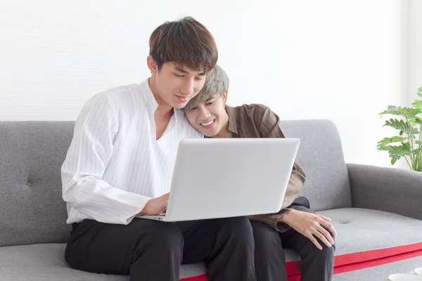 Lgbt Conceito Jovem Asiático Gay Casais Feliz Sorrindo — Fotografia de Stock