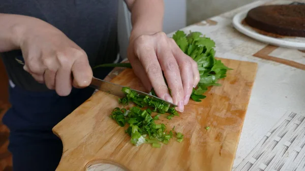 Cocinero Prepara Ensalada Vegetal Concepto Comida Saludable — Foto de Stock